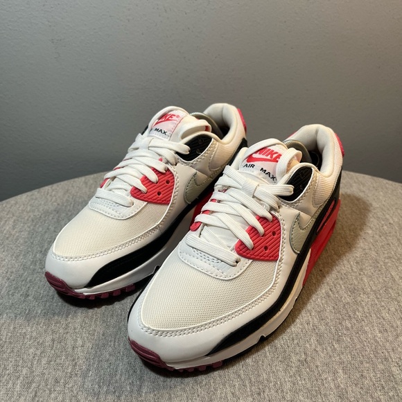 Nike Air Max 90 Aster Pink White Casual Sneakers Women's Size 7 DH8010-105 - Picture 8 of 10
